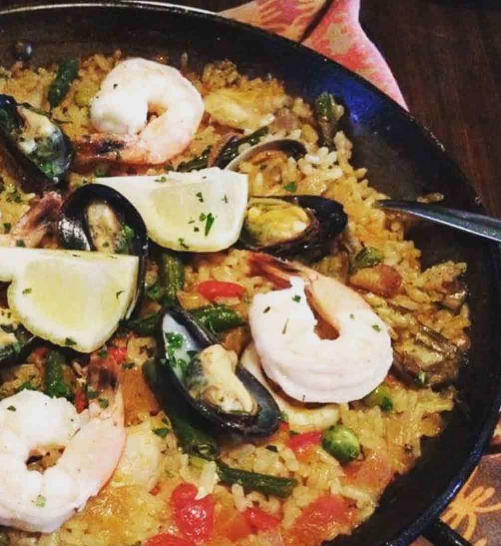 03 Canela Bistro & Wine Bar